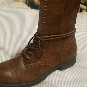 Brash Deejay Lace Up Boots